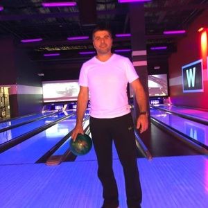 Meet your Posher, Kobi